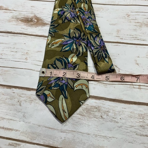 Vintage Jordache Floral Green Tie - Picture 2 of 3